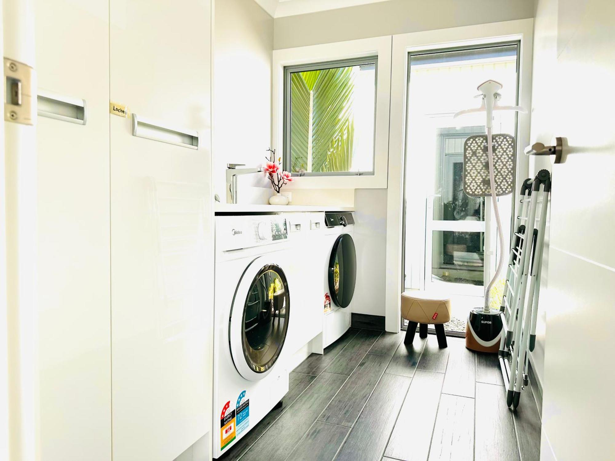 Summer Holiday 4 Bedrooms House In Hamilton With Pool And Spa エクステリア 写真